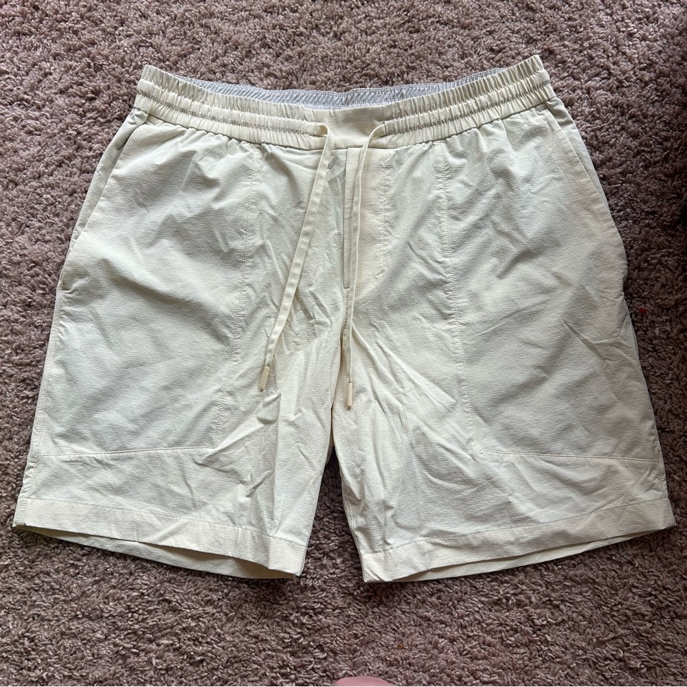 Lululemon men’s Bowline Short 8" *Stretch Ripstop white opal size xl
